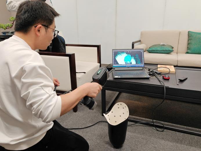 iReal M3假肢接受腔3D扫描